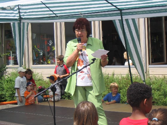 Rektorin Frau Heindl erffnet das Fest
